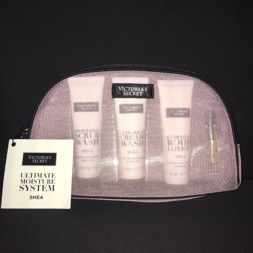 NEW Victoria’s Secret Travel Case w Skin Care